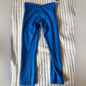Lululemon size 2 cropped reversible leggings